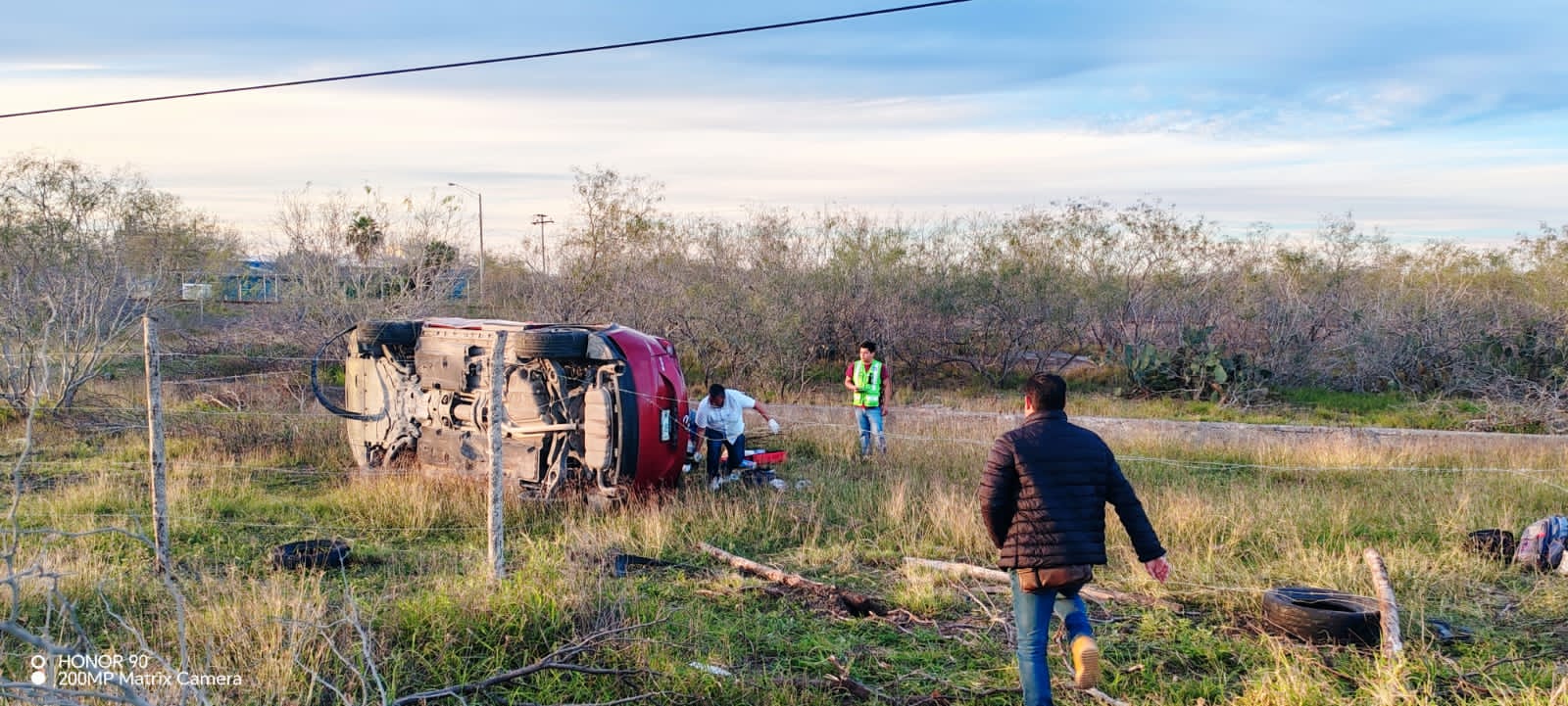 Dos personas heridas al volcar en Sendero Nacional 
