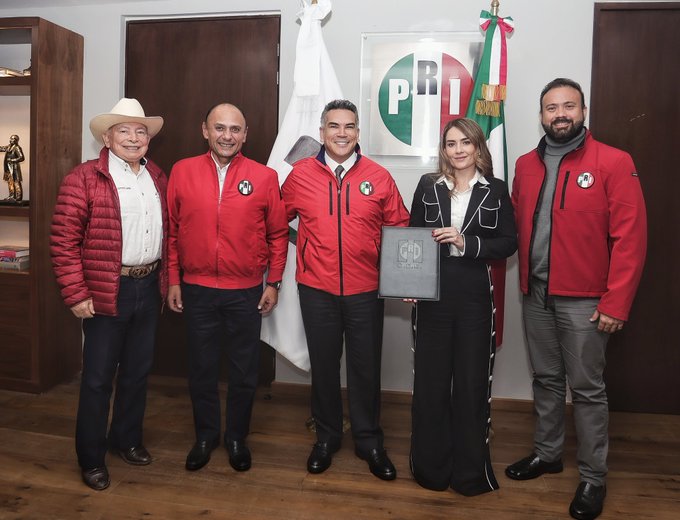 APRUEBA PRI LISTA DE LAS 5 CIRCUNSCRIPCIONES Y LISTADO NACIONAL AL SENADO
