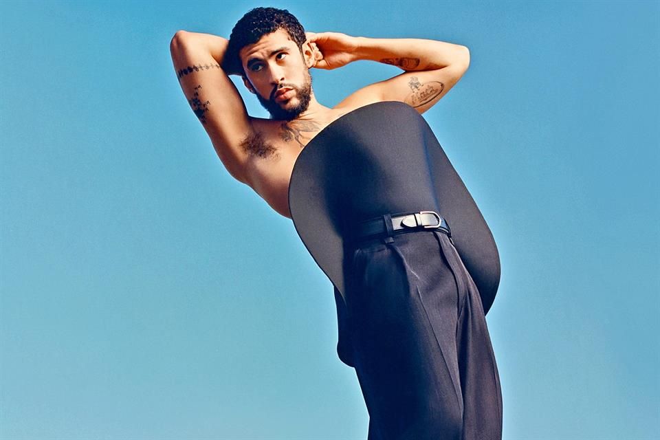 Se sube Bad Bunny en un pedestal con Jacquemus