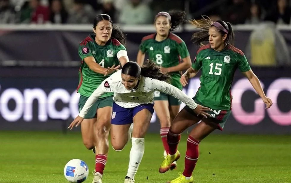 Vence Tri femenil a EU en W Copa Oro