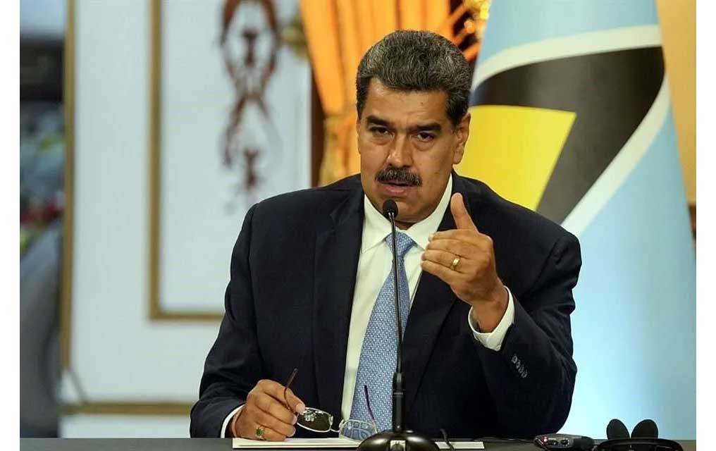 Acusa Maduro campaña contra AMLO desde EU