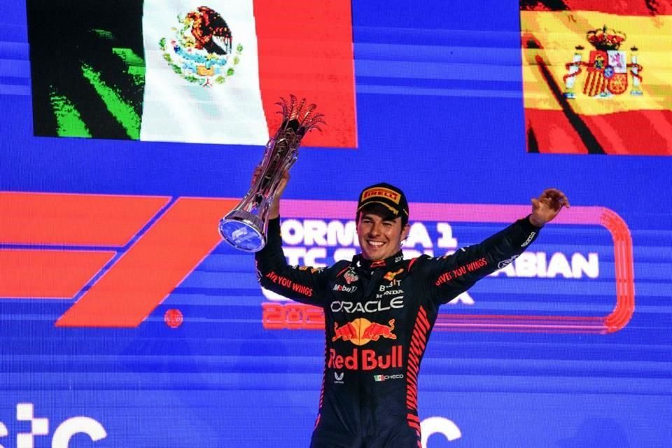 Le apunta Checo Pérez a volver al triunfo en Arabia Saudita
