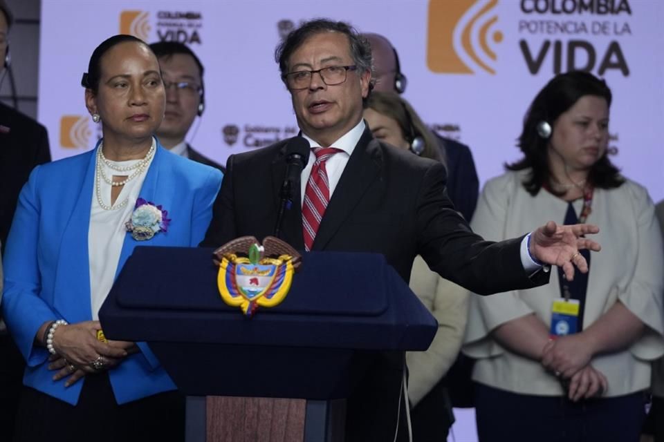 Considera Colombia negociar con Clan del Golfo