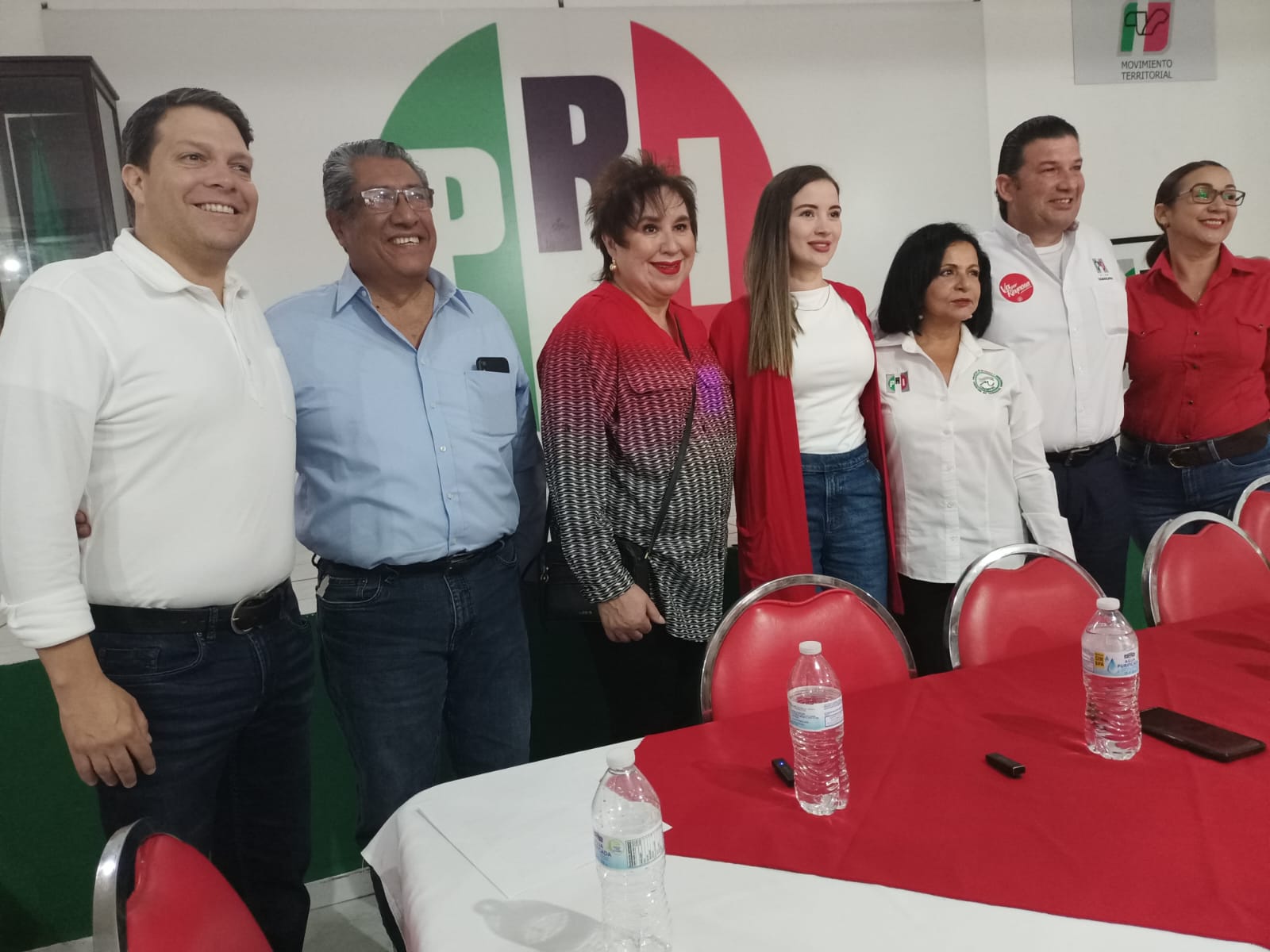 Los priístas que andan en otros partidos son una vergüenza: PRI