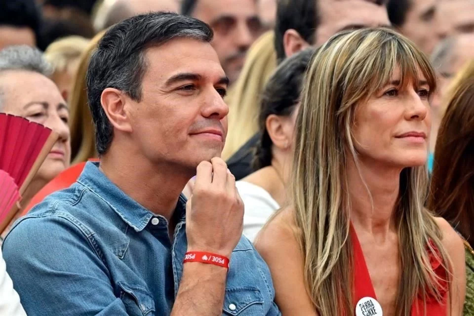 Evalúa Sánchez dejar Gobierno ante investigación a esposa