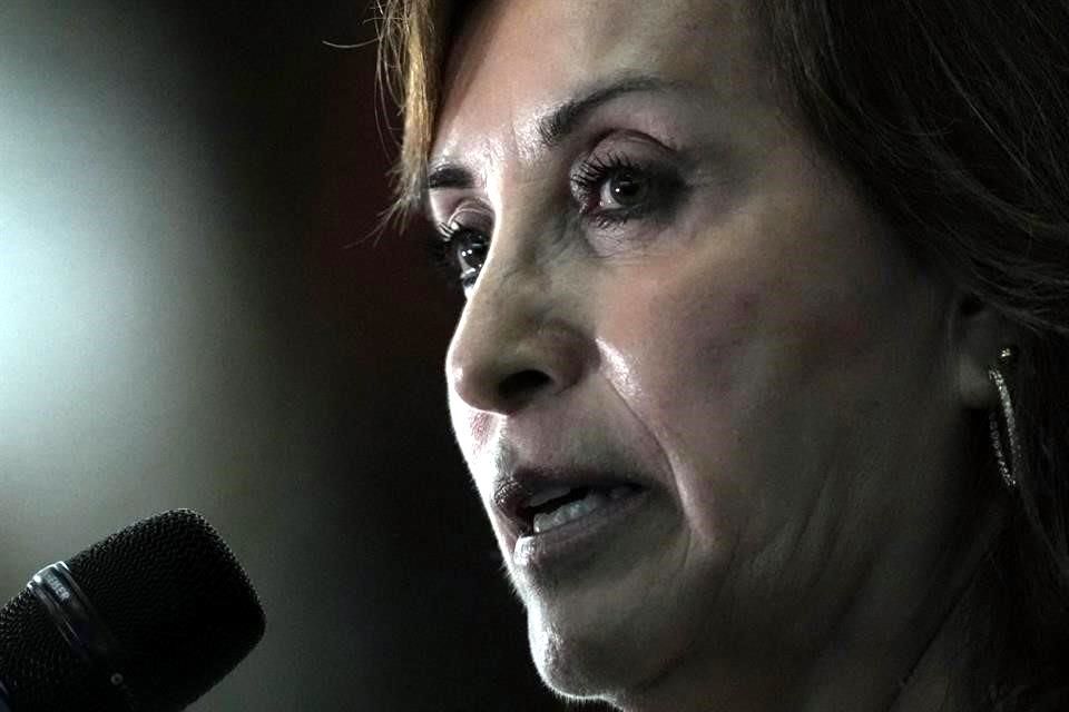 Presentan moción para destituir a Boluarte por caso de Rolex