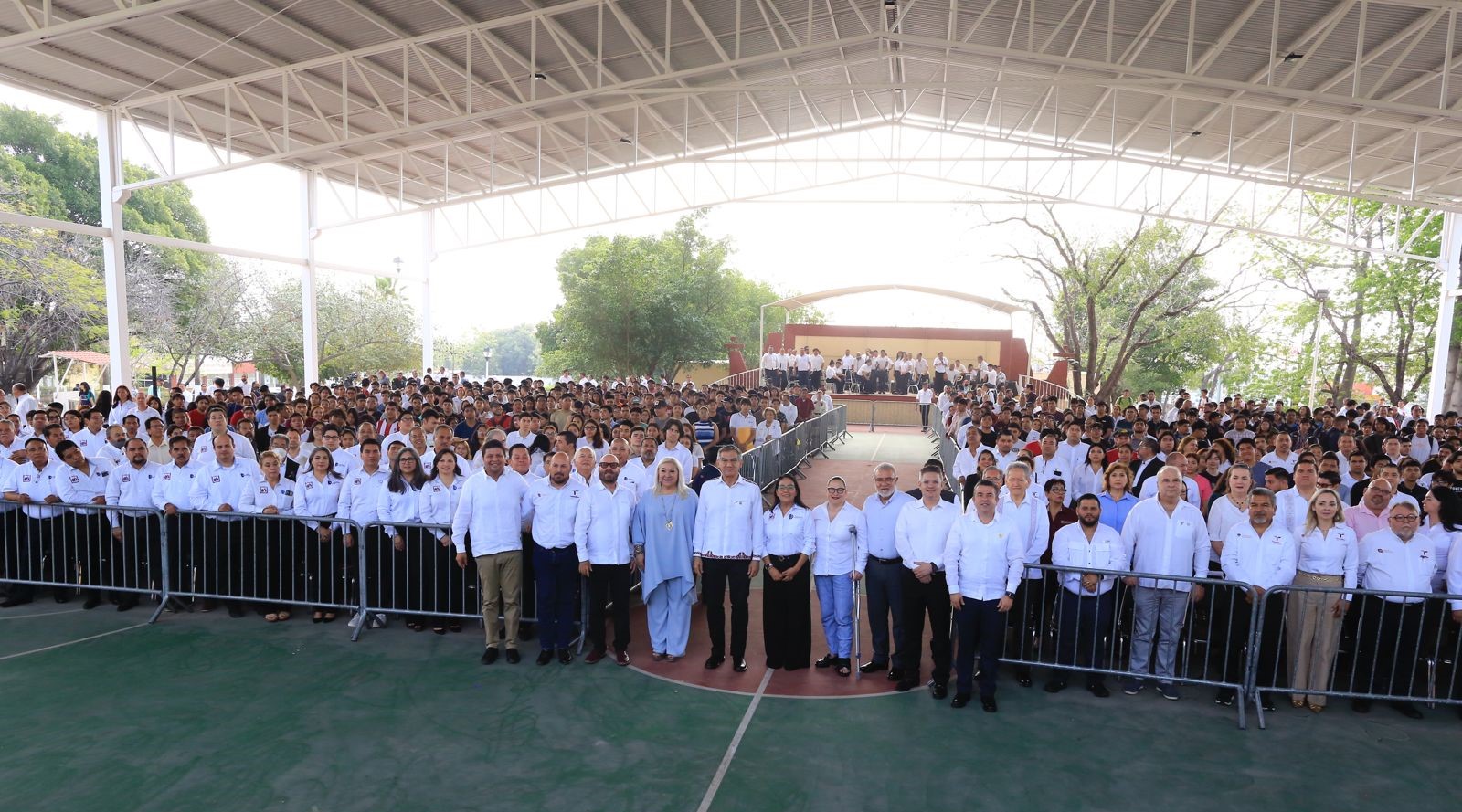 Llama gobernador a estudiantes a aprovechar el potencial de Tamaulipas