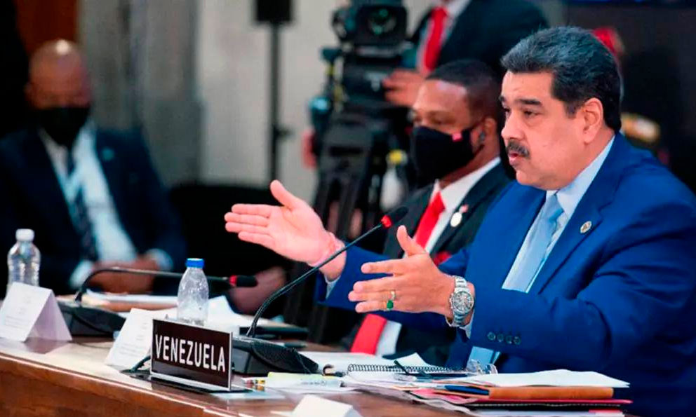 Maduro ordena clausura de embajada venezolana en Ecuador