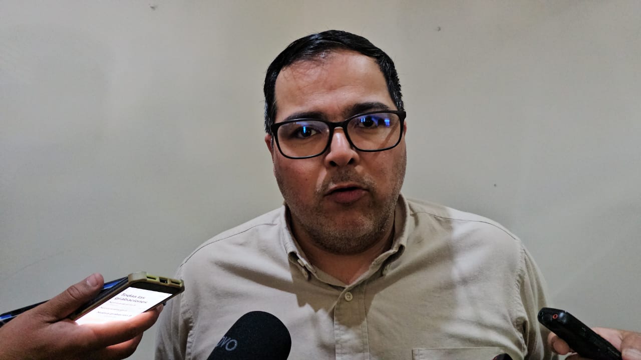 Tardan hasta 6 horas transporte de carga en Puente Internacional.