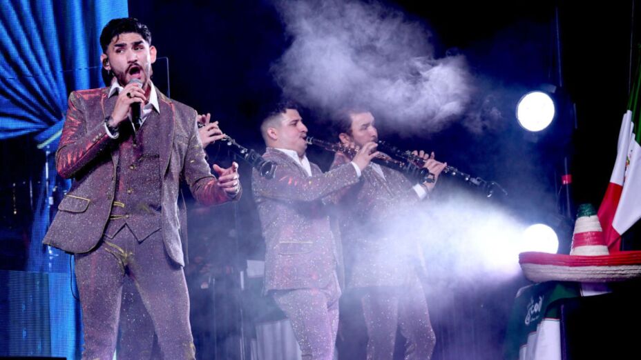Abuso: Vocalista de banda “El Recodo” responde a video viral siendo víctima de acoso