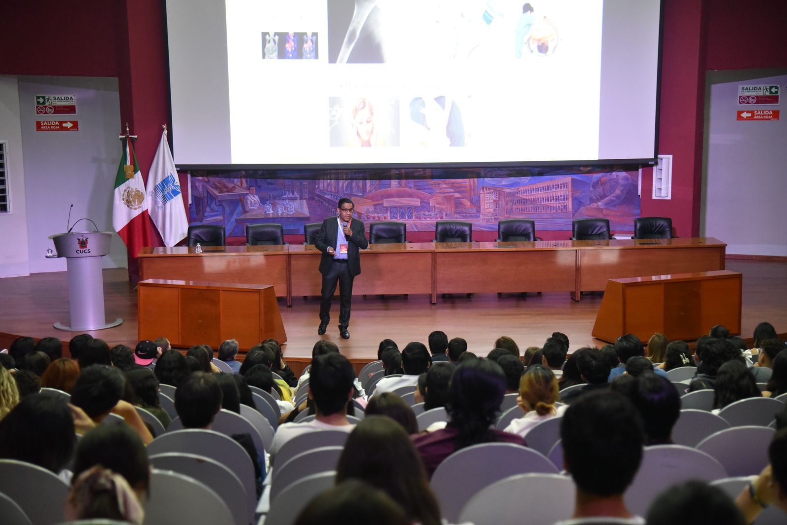 Investigador de la UAT expone avances sobre el tratamiento del dolor oncológico