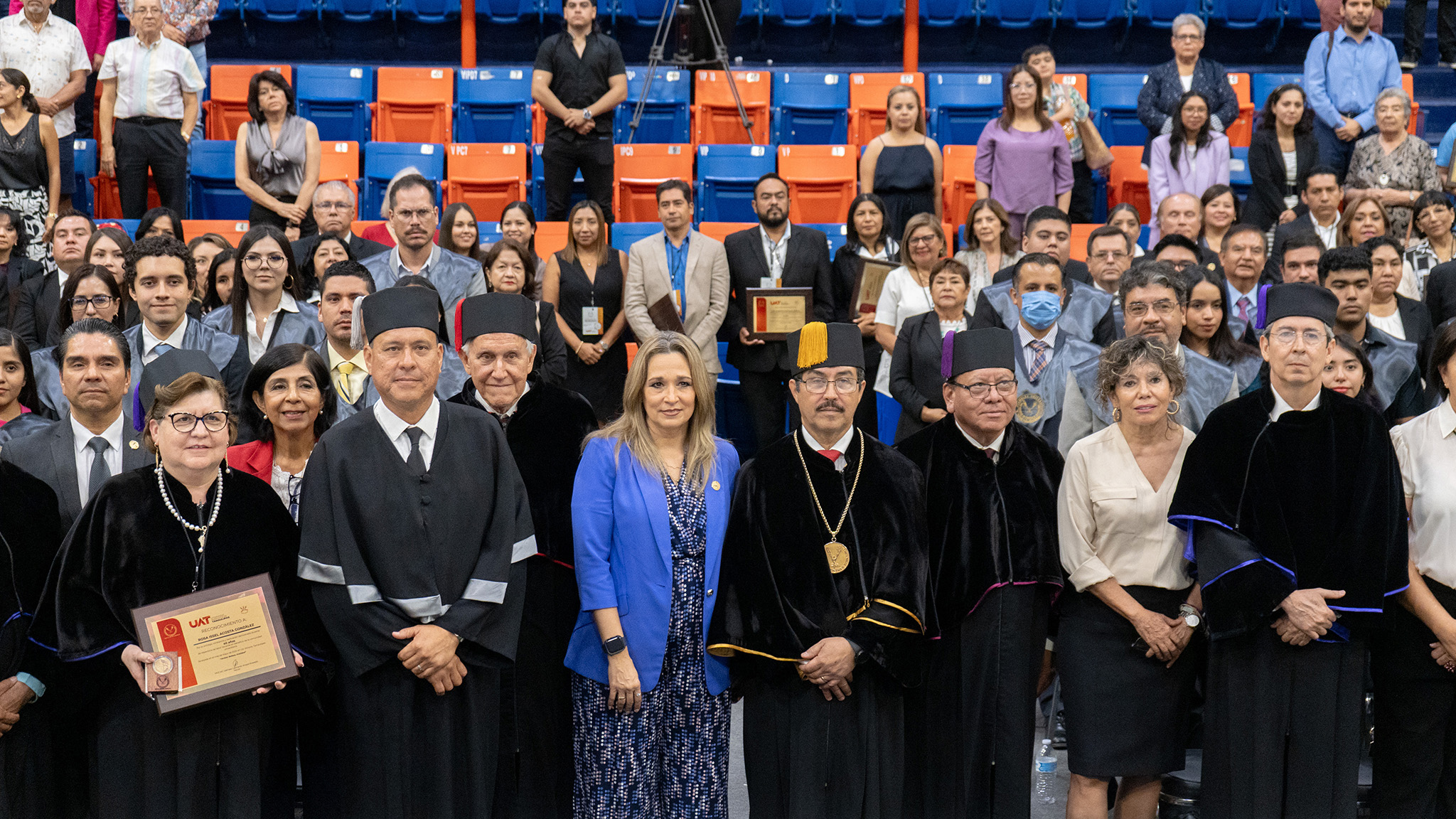 Rinde la UAT emotivo homenaje a su personal académico