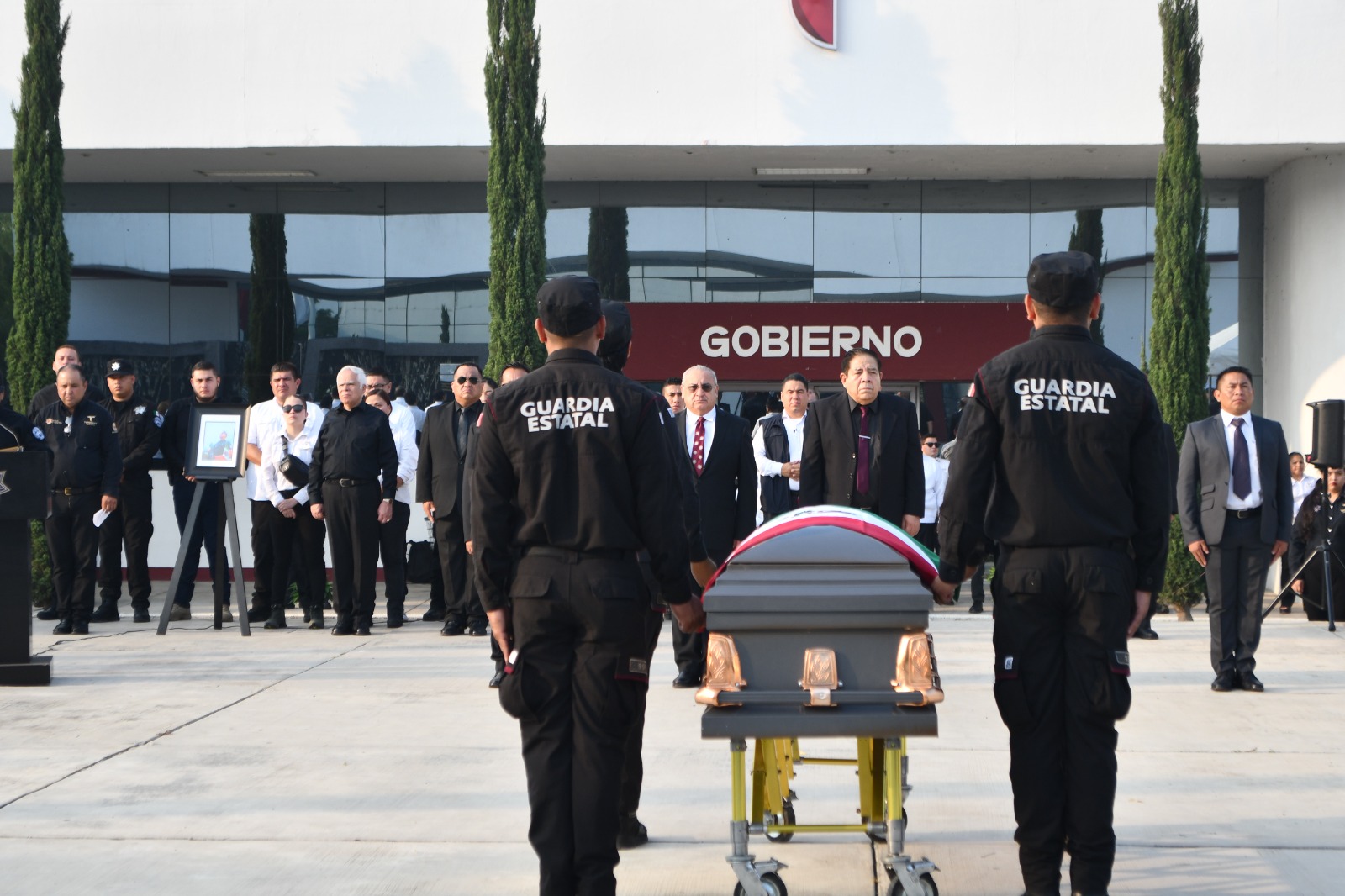 Despide SSPT con honores fúnebres a policía fallecido en cumplimiento del deber