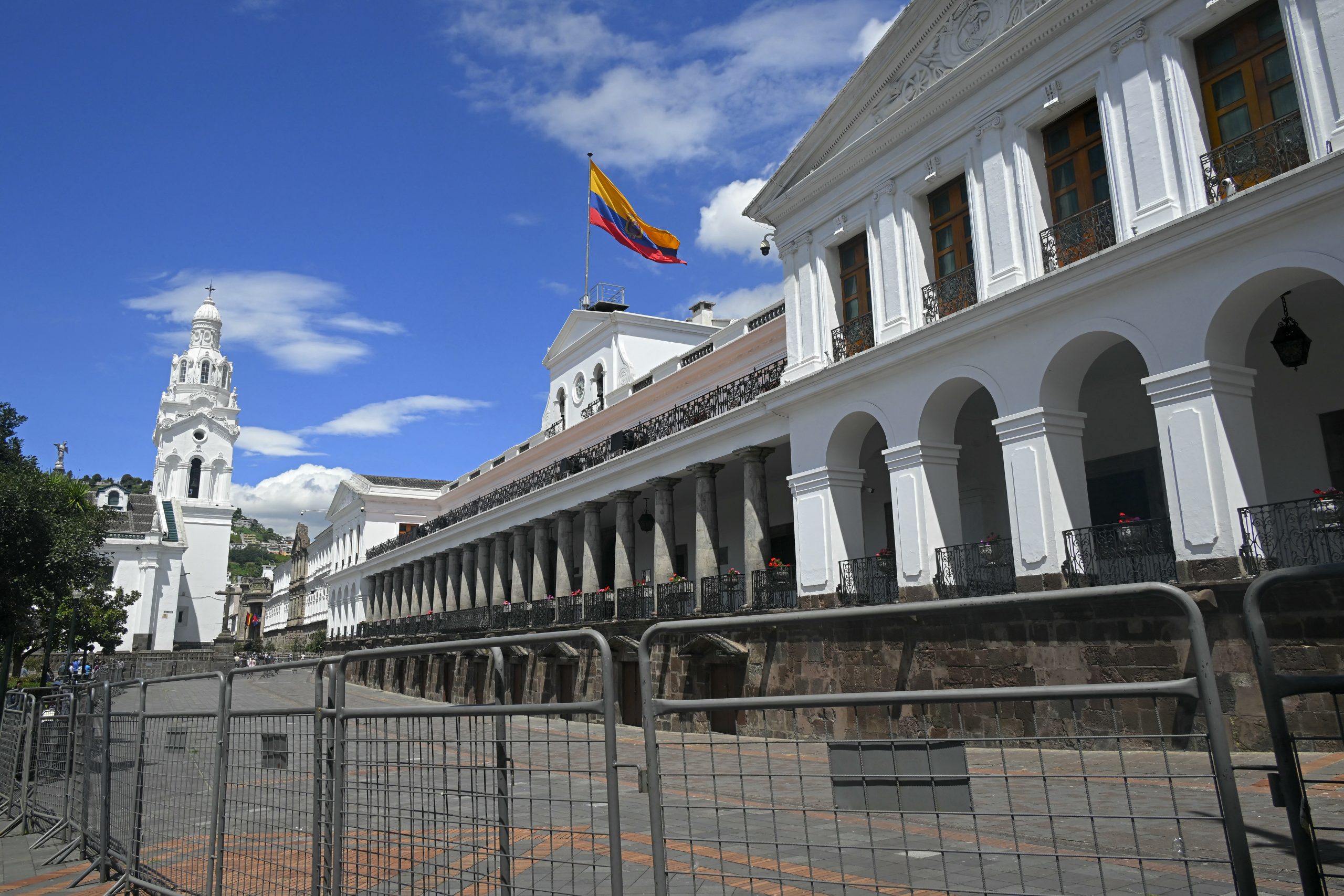 Ecuador dispone restablecer relaciones con México bajo ciertas condiciones