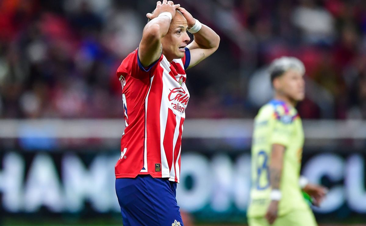 El futbolista mexicano buscará mejorar su escasez goleadora frente al América