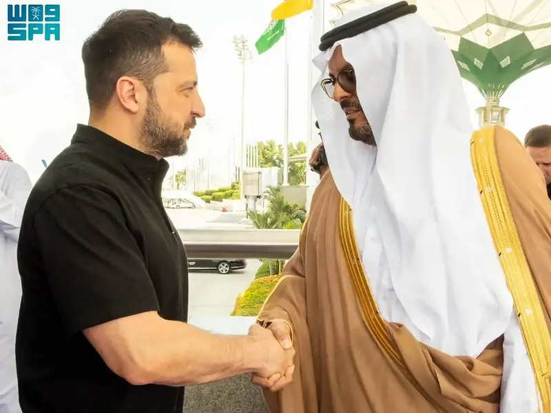 Zelenski aborda cumbre sobre la paz en su visita a Arabia Saudita