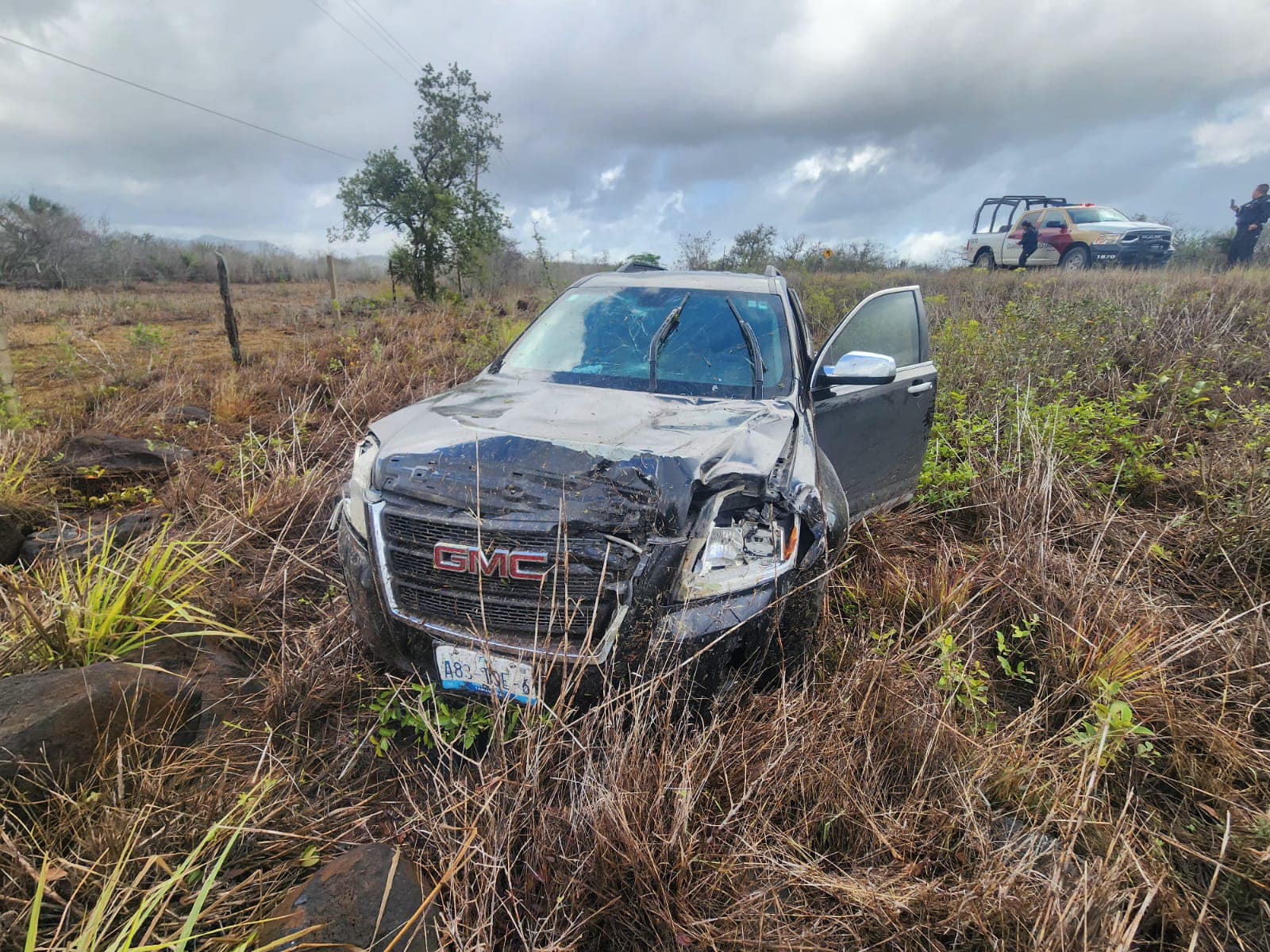 PERSONAS LESIONADAS TRAS VOLCADURA EN CARRETERA 180