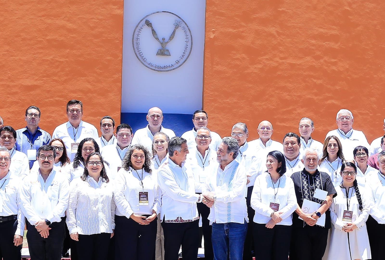 Educación debe rehumanizar a la sociedad y apoyar a los jóvenes: Américo