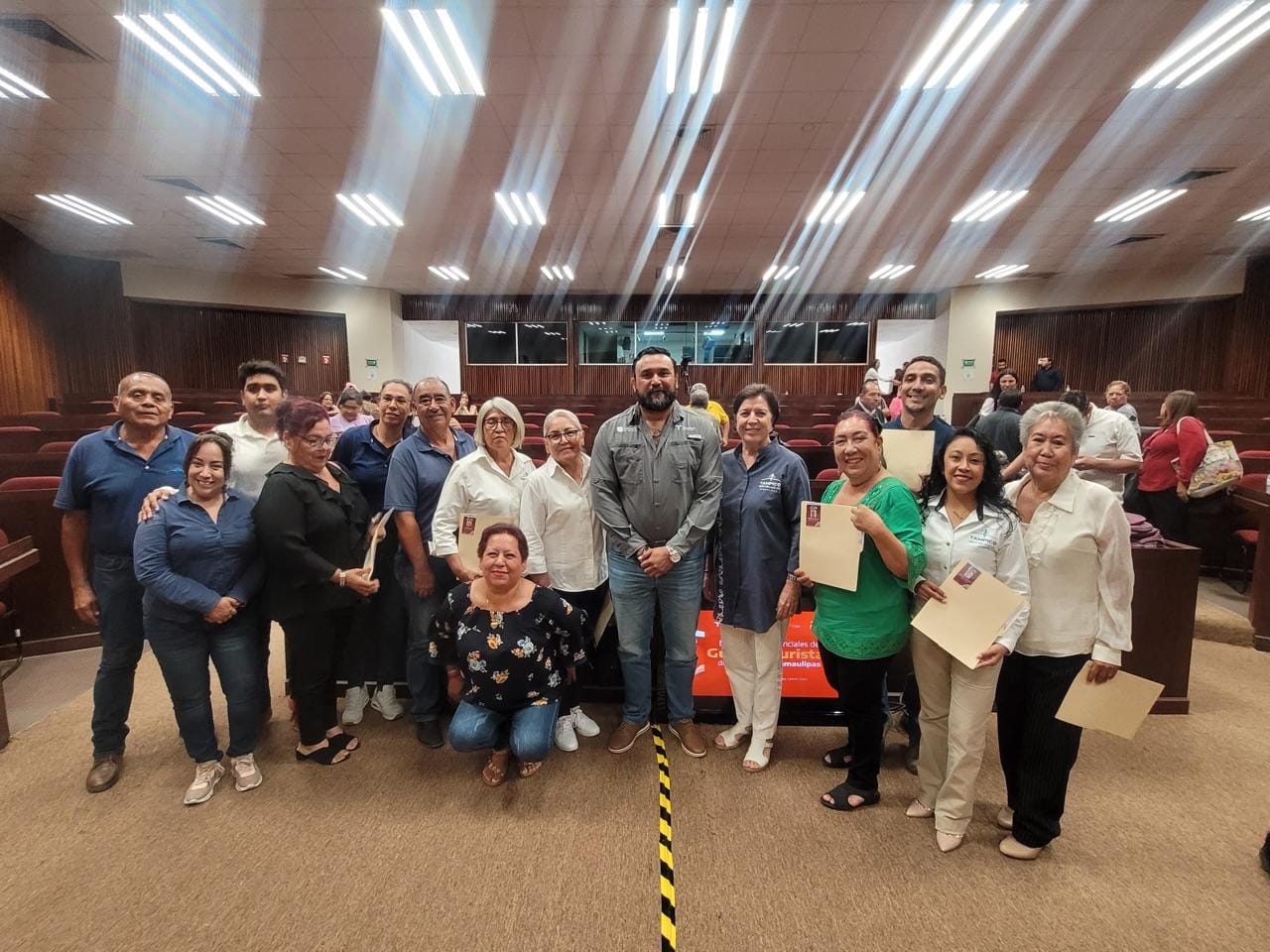 Acreditan diplomado en la UAT 55 guías de turistas en Tamaulipas