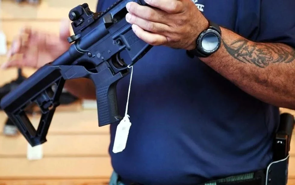 Anulan prohibición a accesorio letal de armas en EU