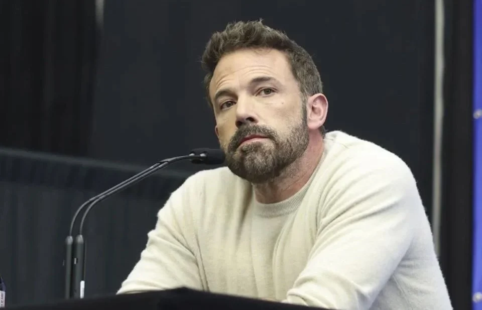 Ben Affleck enfurece con la prensa al salir de casa de J.Lo