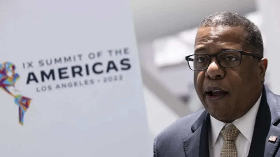 Gobierno de EU pide a Sheinbaum que reforma judicial respete inversiones del T-MEC
