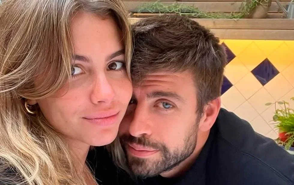 Acompaña Piqué a Clara Chía en juicio contra paparazzi