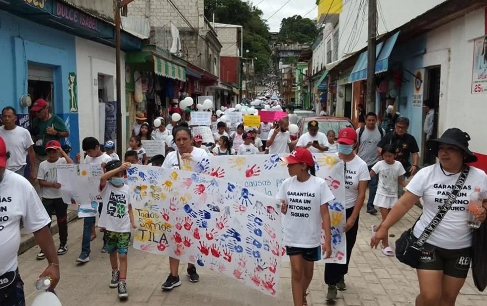Exigen desplazados de Tila con marcha retorno seguro