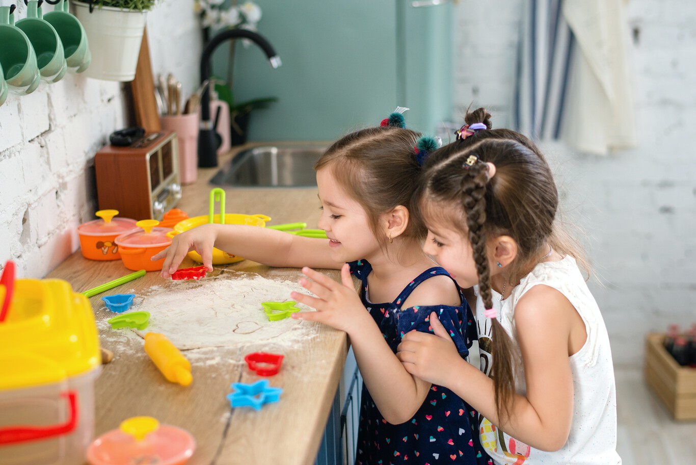 Abren talleres para atender a niños con autismo