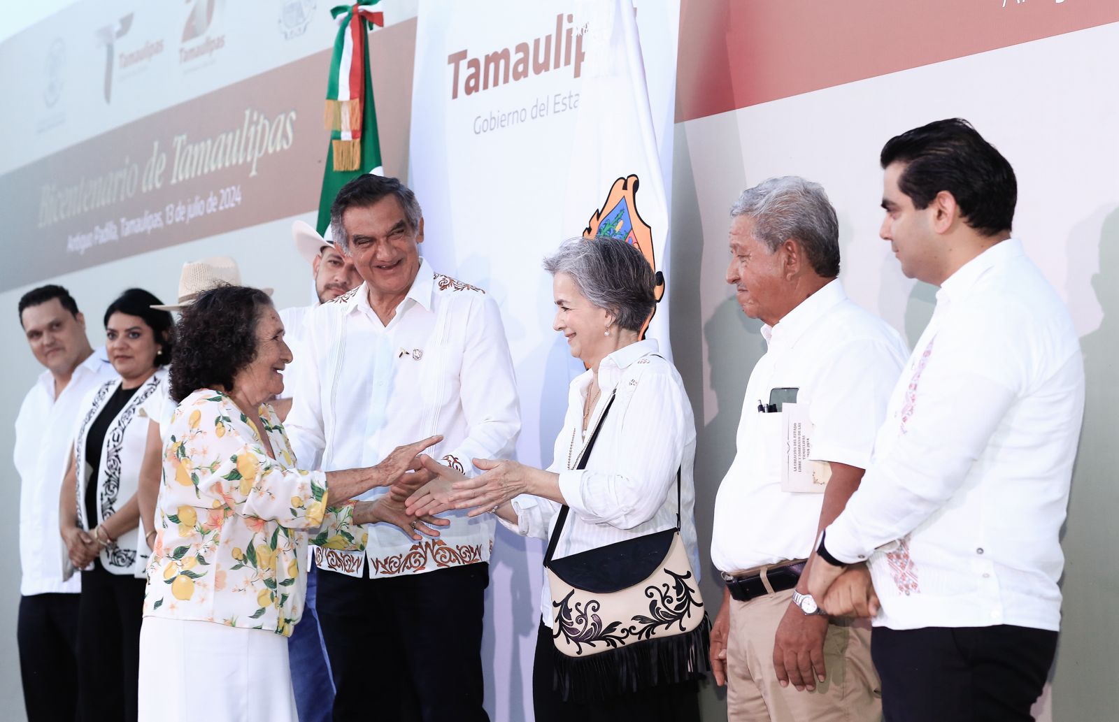 Reconoce gobernador a los habitantes de Padilla por su aportación al desarrollo de Tamaulipas