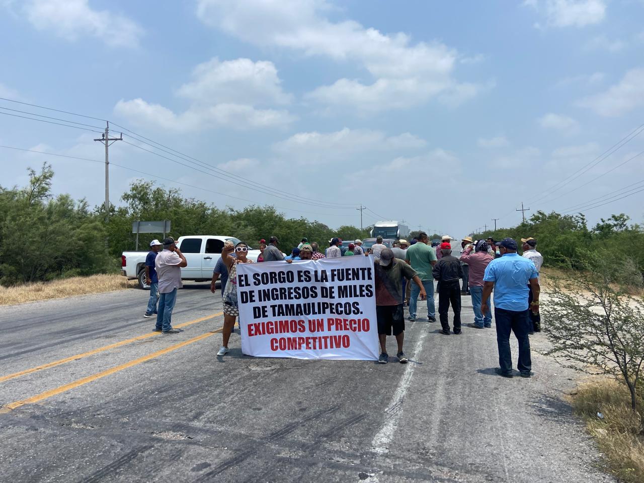 PREPARARAN AGRICULTORES CIERRE DE CARRETERA INDEFINIDO EN SAN FERNANDO