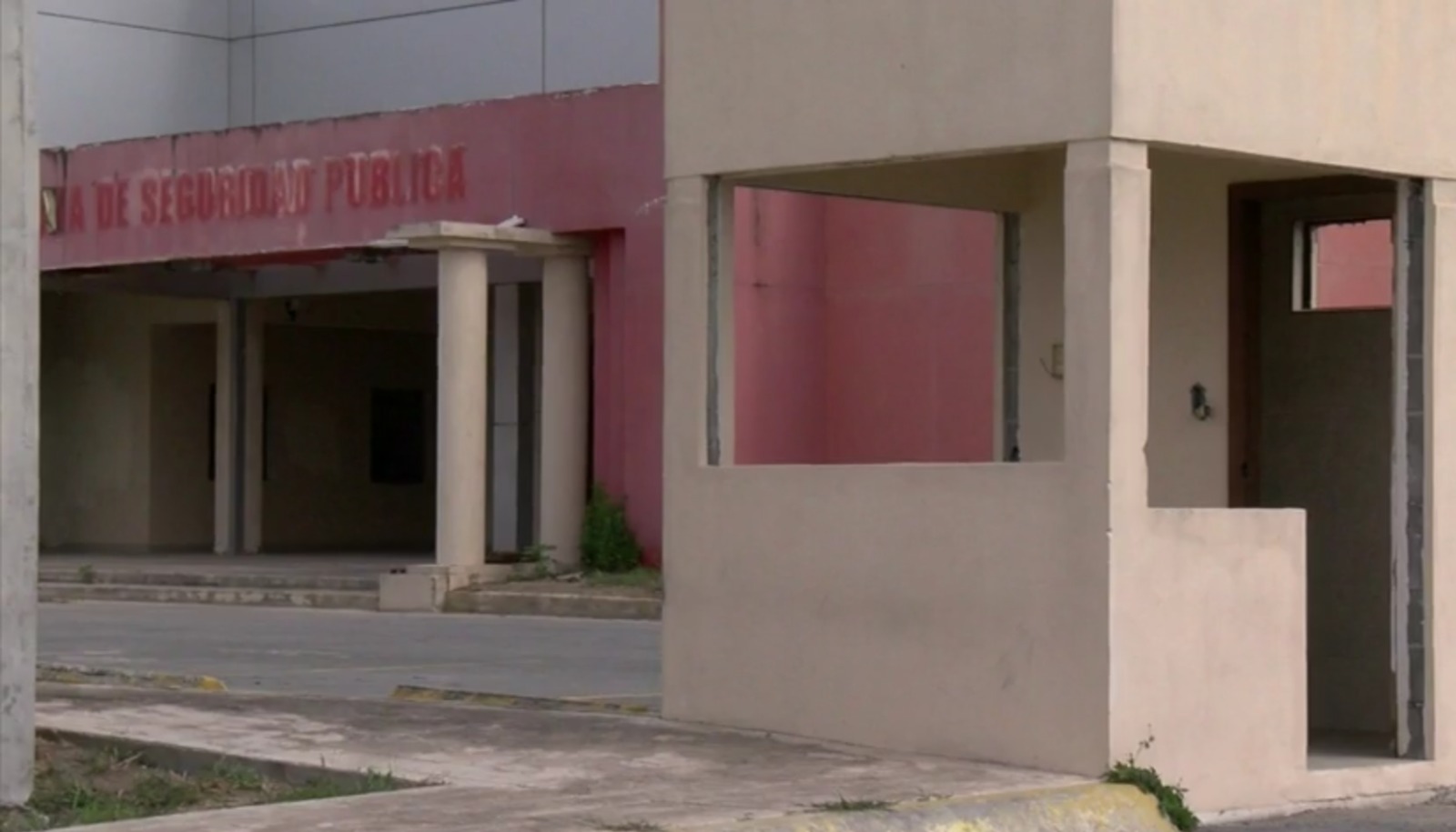 Abandonado antiguo edificio de Seguridad Pública que se habilitó como refugio