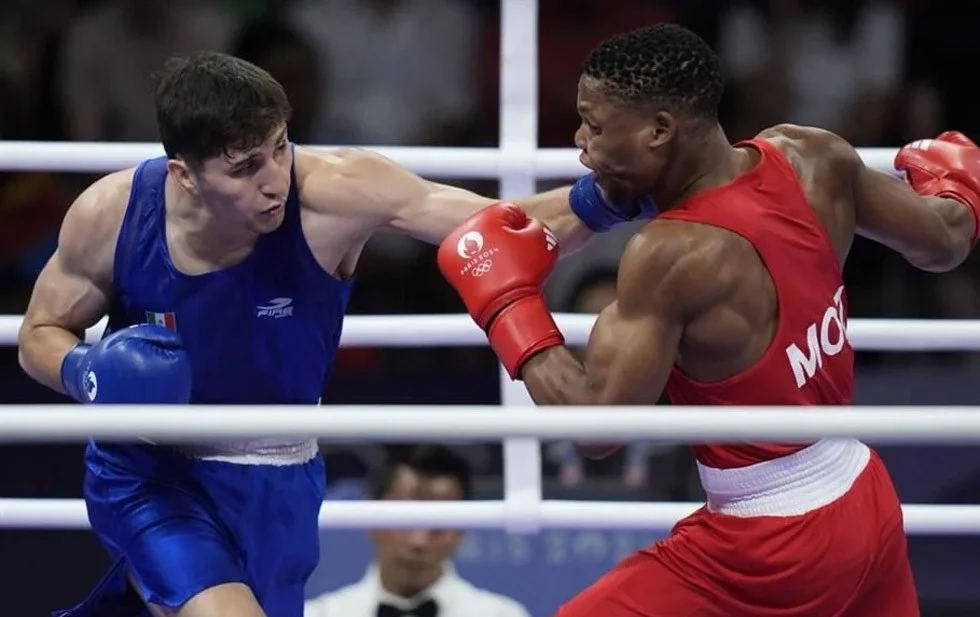 Marco Verde avanza a Cuartos de Final en boxeo