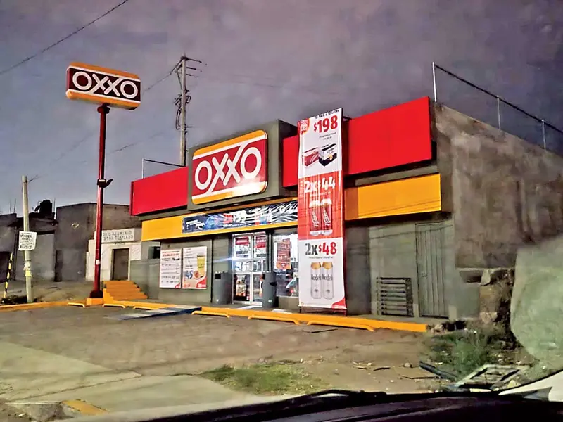OXXO reanuda operaciones en Nuevo Laredo tras acuerdos de seguridad