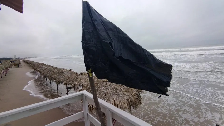 Playa Bagdad cerrada por pésima coordinación entre autoridades municipales