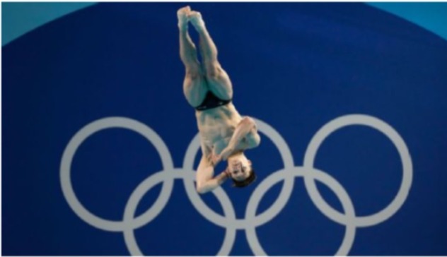Osmar Olvera gana bronce en trampolín de 3m en París 2024