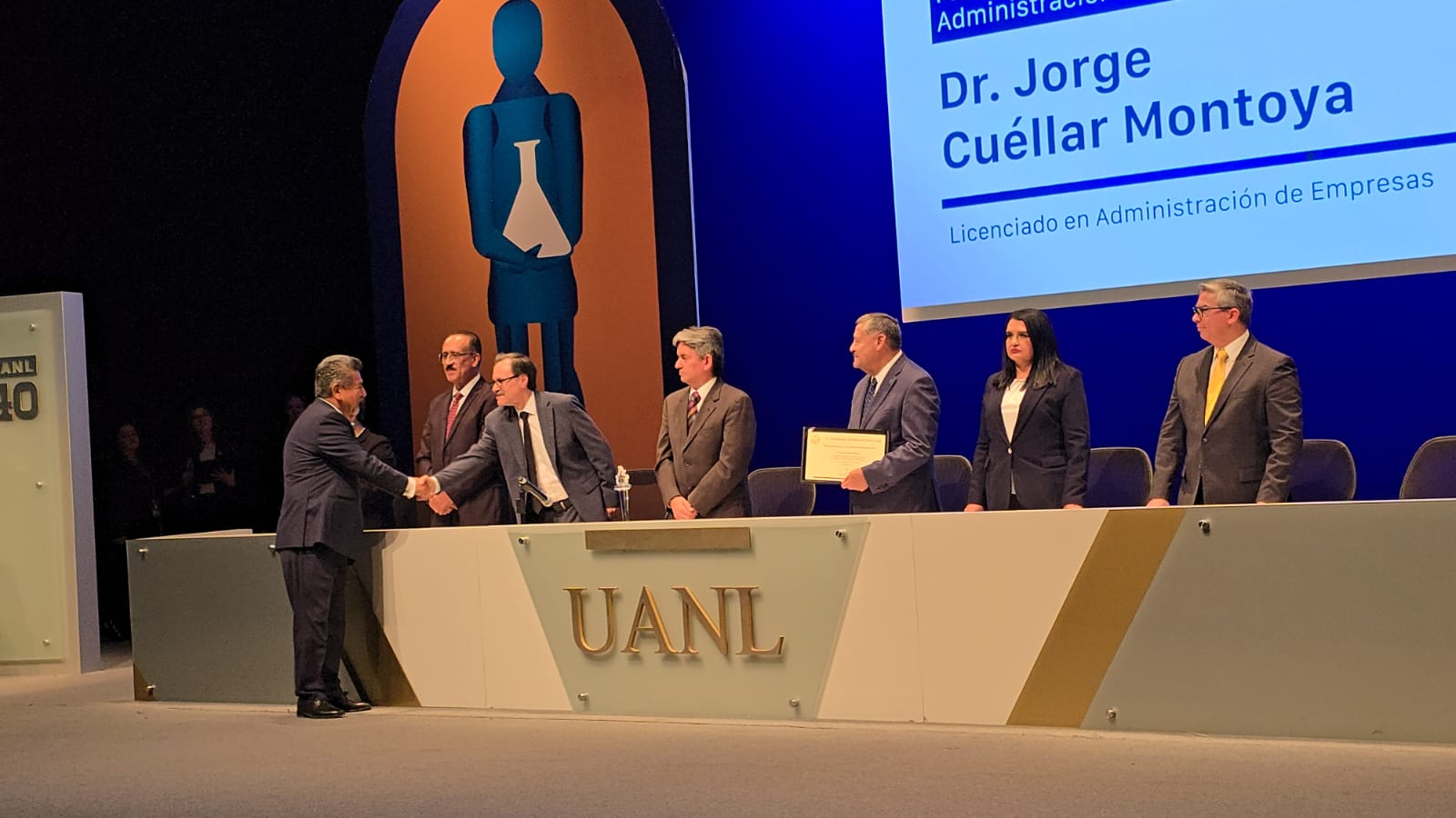 Vocero de Seguridad de Tamaulipas recibe reconocimiento a la excelencia