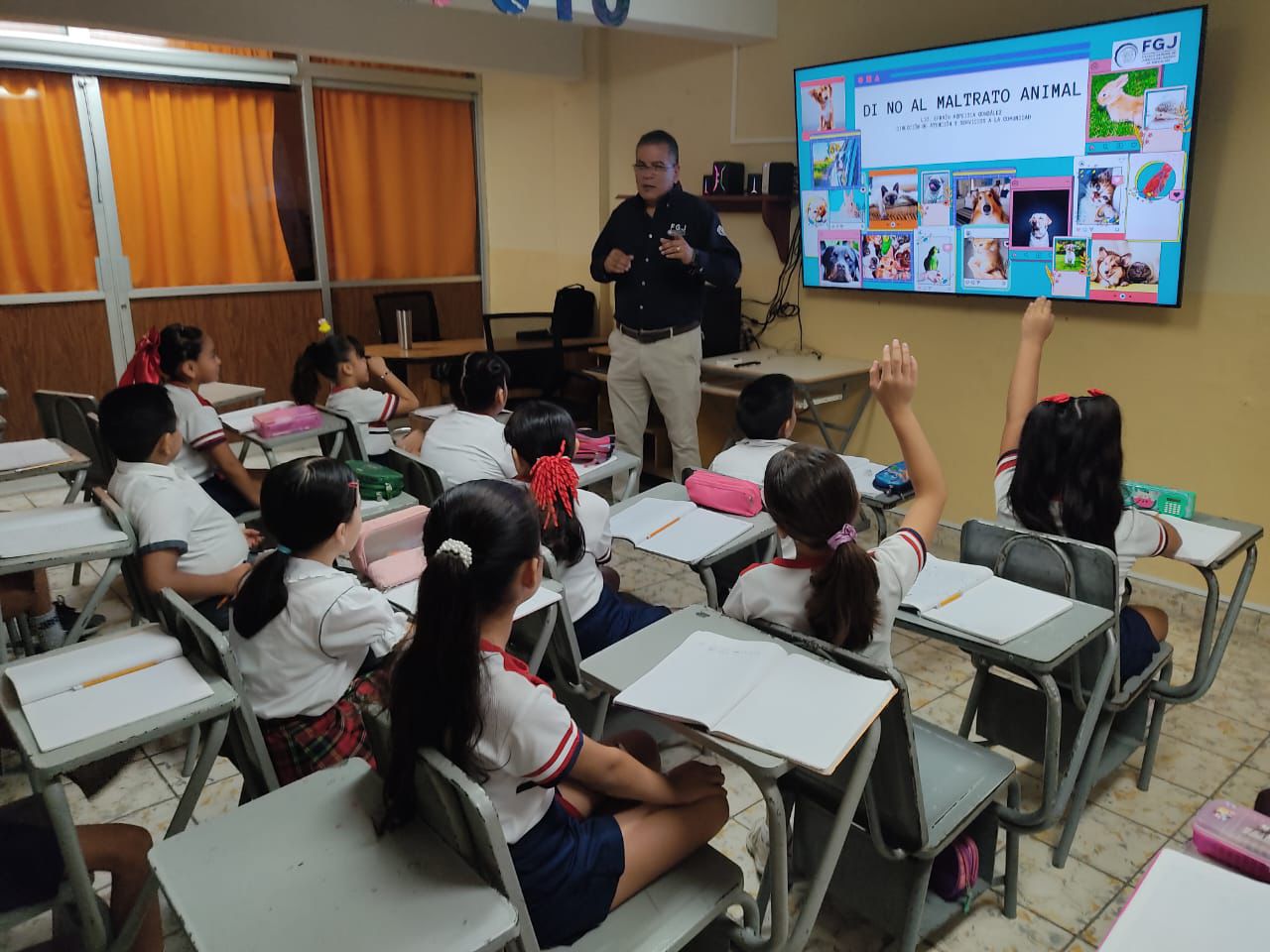 FISCALÍA ENSEÑA SOBRE PREVENCIÓN DEL DELITO EN ESCUELAS