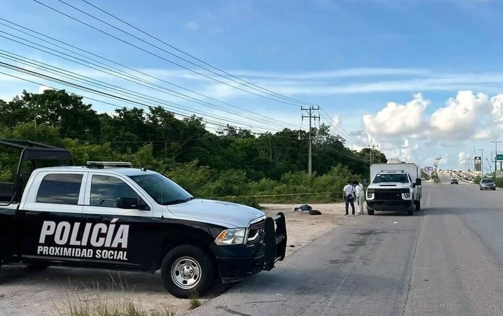 Fueron encontrados 4 cuerpos en carretera de Cancún