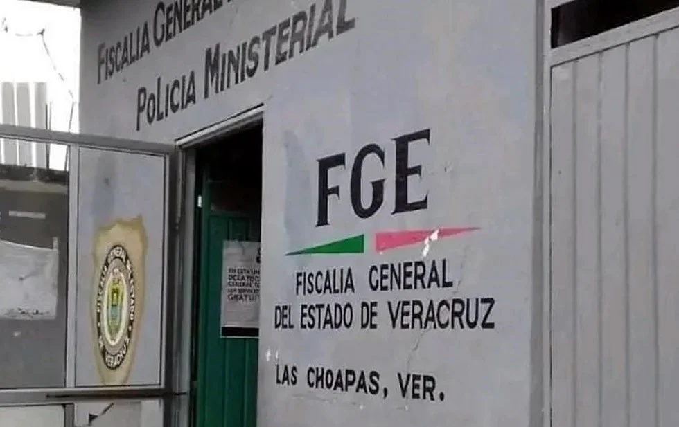 Caen 4 policías en Veracruz por fuga de detenido