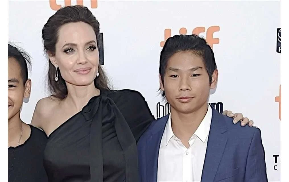 Accidente de tránsito dejó a Pax Jolie-Pitt con hemorragia