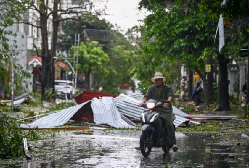 Mueren 22 personas tras tocar tierra tifón Yagi en Vietman, China y Filipinas