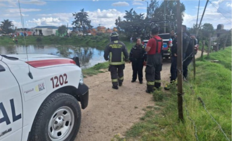 Por reto joven nada en estado de ebriedad y pierde la vida en Puebla