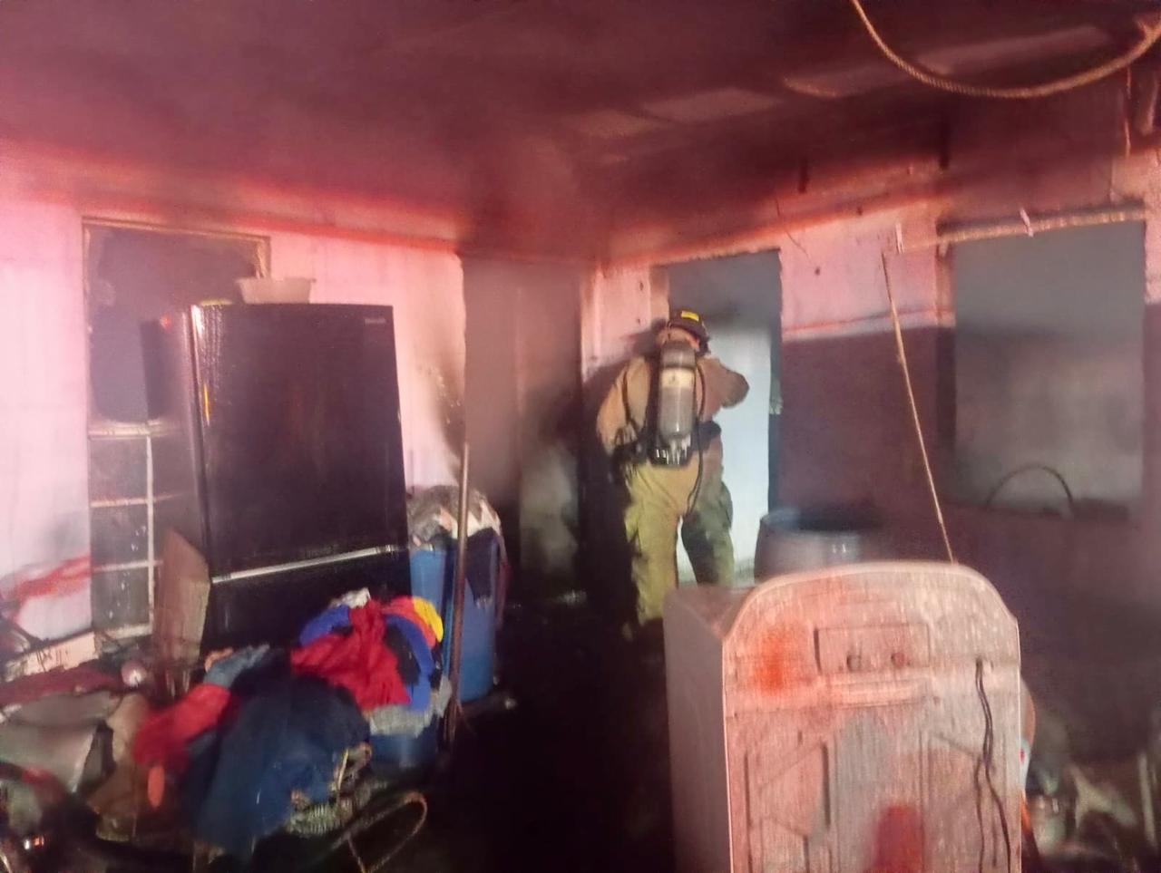 Incendio en vivienda en la Carreta #2 de San Fernando causado por discusión de pareja