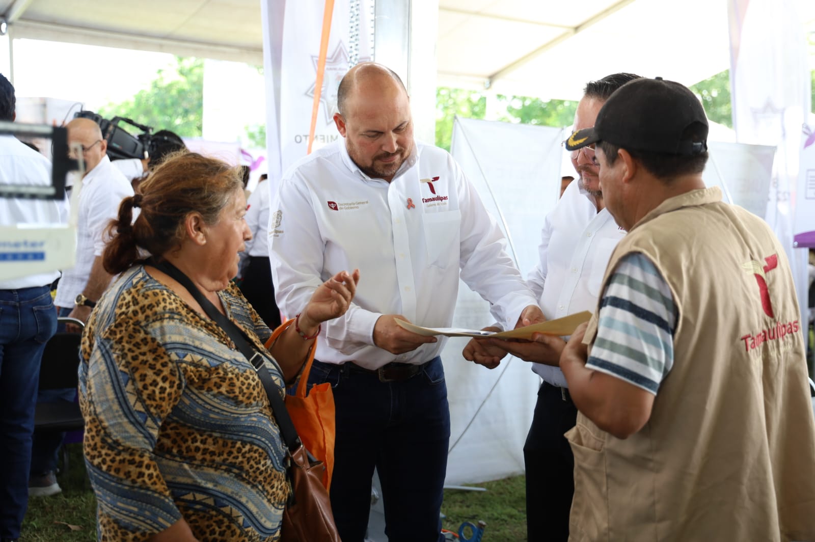 Acercaron servicios y asesorías gratuitas en la brigada “Transformando Familias”