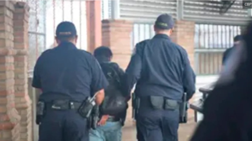 Intenta cruzar la frontera y descubren era buscado por presunto abuso sexual de menor