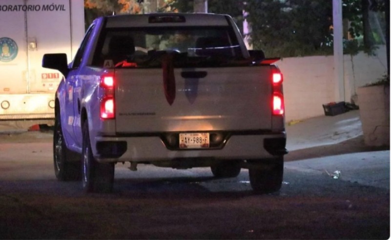 Hallan 11 cuerpos sin vida en una camioneta abandonada en Chilpancingo