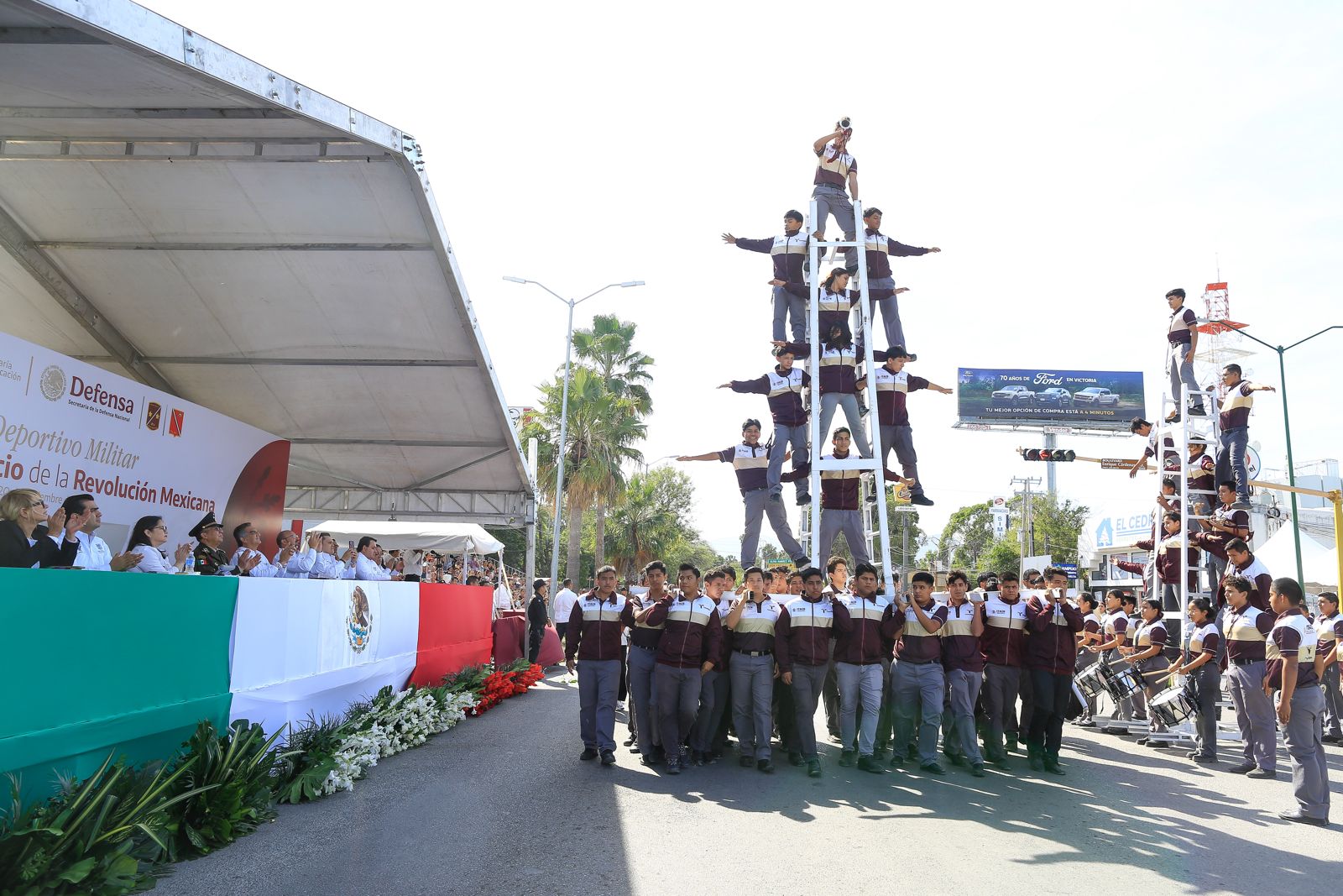 Encabeza Américo Villarreal desfile por el 114 Aniversario del Inicio de la Revolución Mexicana