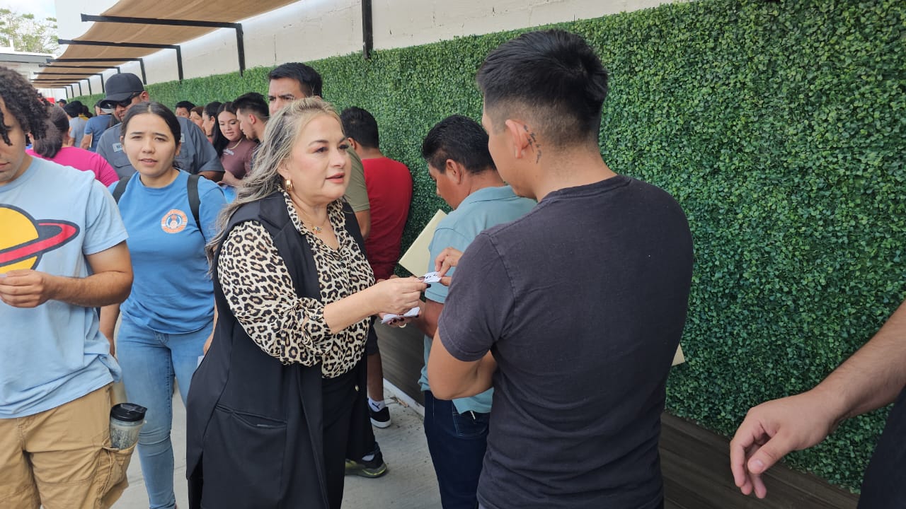 Oficina Fiscal de Matamoros dará servicio durante el sábado: Adriana Lozano