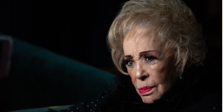 Hospitalizan a Silvia Pinal a sus 93 años: Alejandra Guzmán confirma que ha presentado molestias